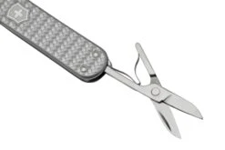 Victorinox Classic SD Precious Alox, Infinite Grey 0.6221.4031G Couteau Suisse 8 Victorinox Classic SD Precious Alox, Infinite Grey 0.6221.4031G Couteau Suisse -Couteaux de poche Magasin VT0 6221 4031G 04 victorinox